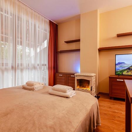 Studio By Mountain Lakes Ezerovo  Экстерьер фото